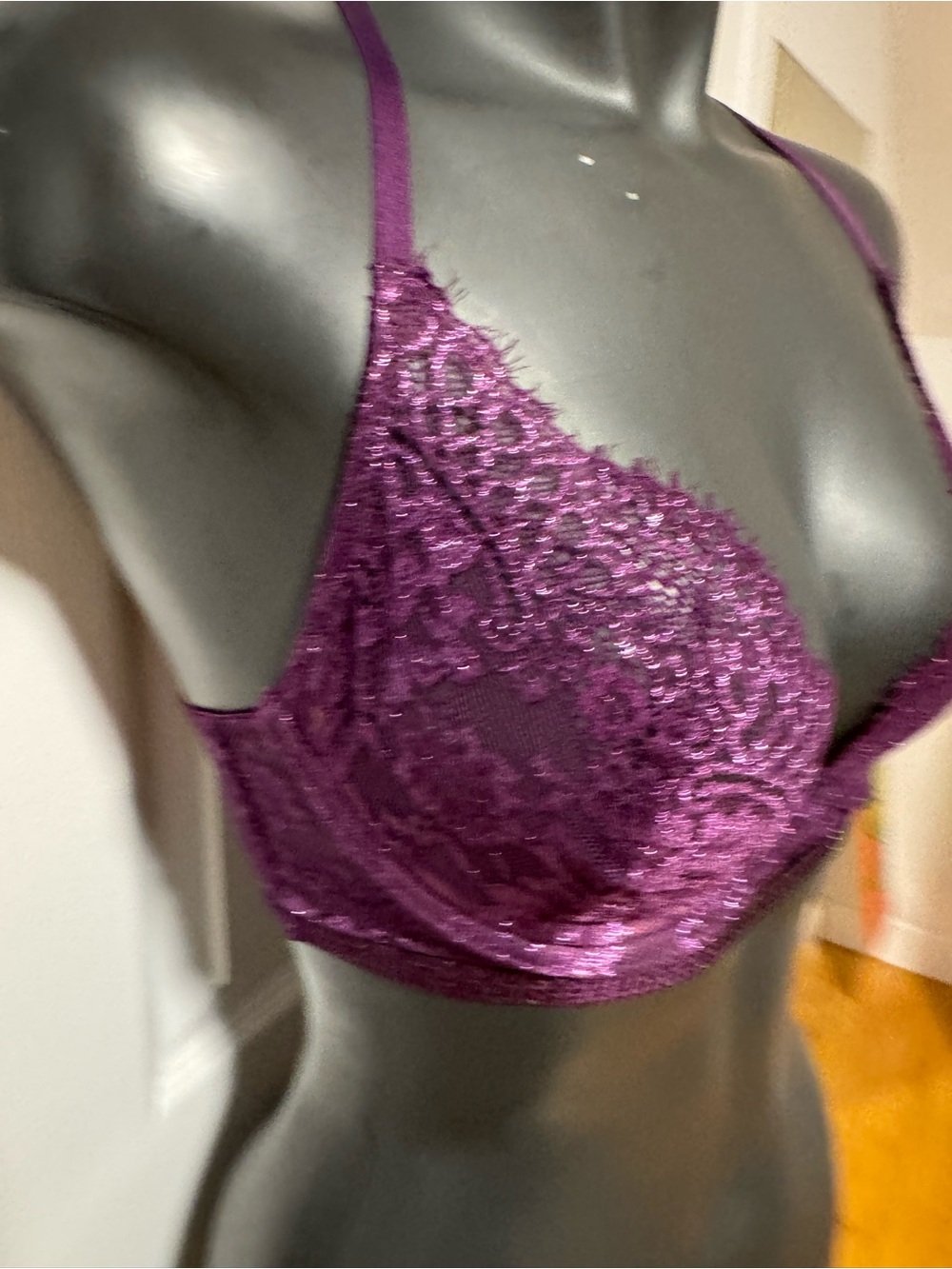bra - Picture 2 of 6